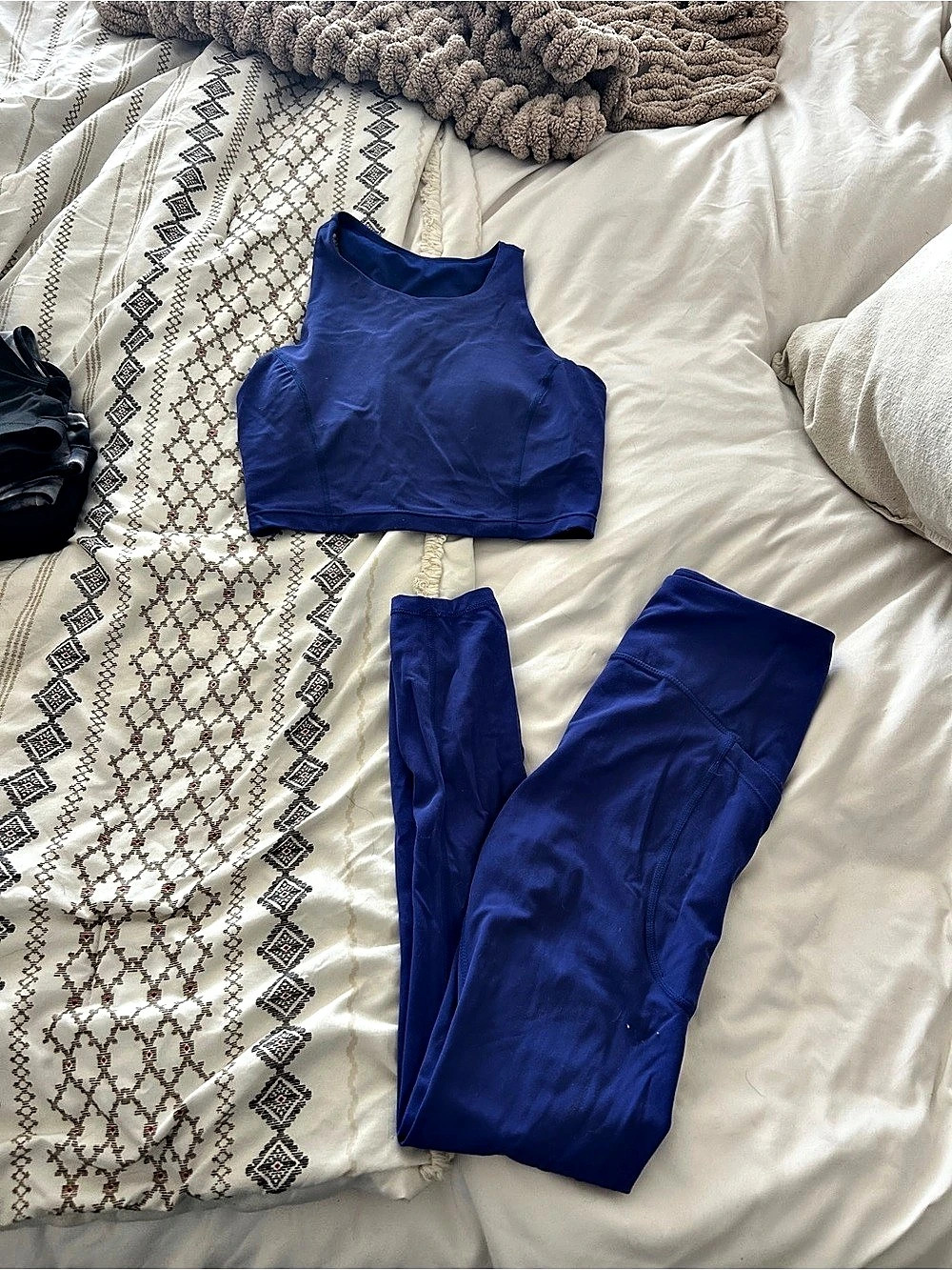 Zella Blue Crop Top & Leggings Size Small set